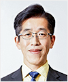 岸 博幸 氏