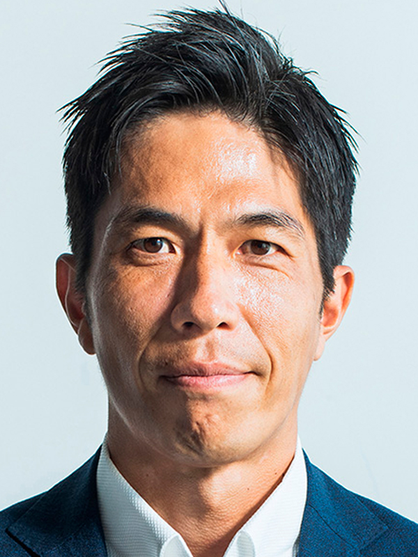 山根 伸行 氏