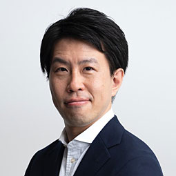 加藤 氏