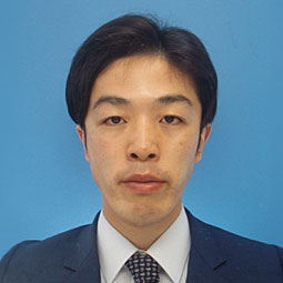 佐藤 氏