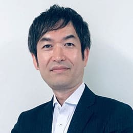 川上 氏