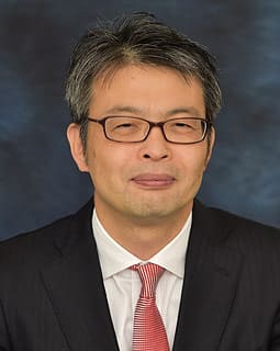伊藤氏