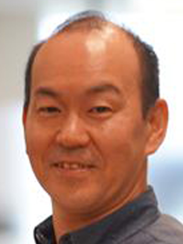 齊藤 剛 氏