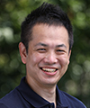 花塚 泰史 氏
