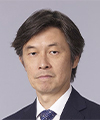 成田 達治 氏