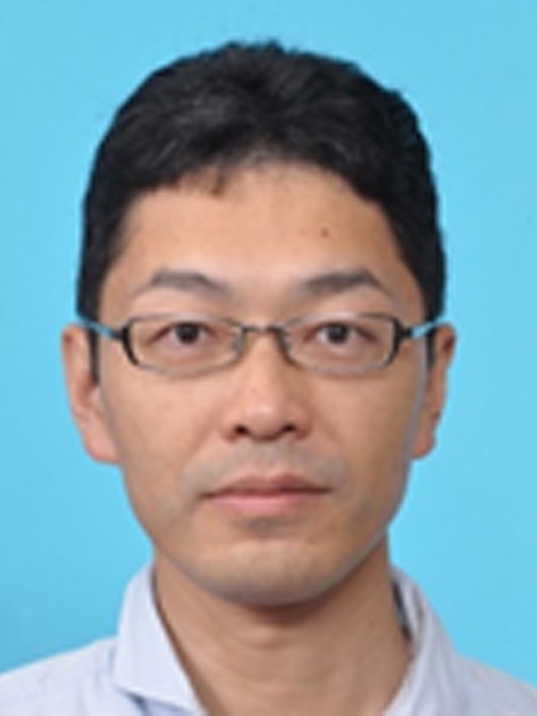 安中 健 氏