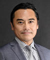 伊藤 俊明 氏