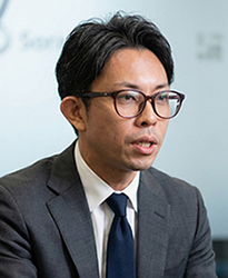 志賀 彰 氏