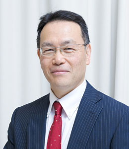 谷口 氏