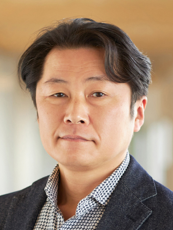 安原 幹 氏